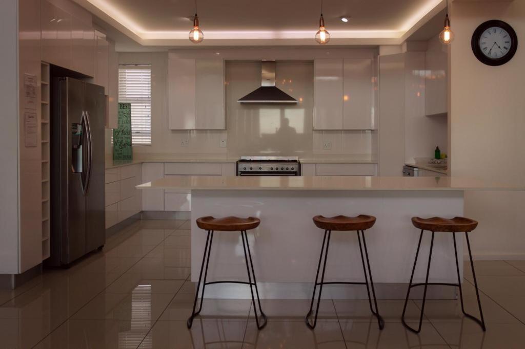 מוסל ביי Beach Club Self Catering Apartments מראה חיצוני תמונה