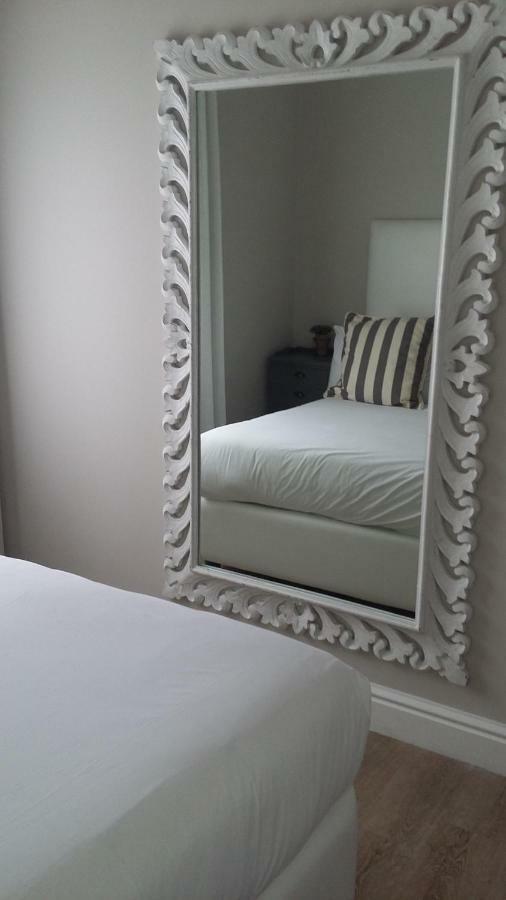 מוסל ביי Beach Club Self Catering Apartments מראה חיצוני תמונה