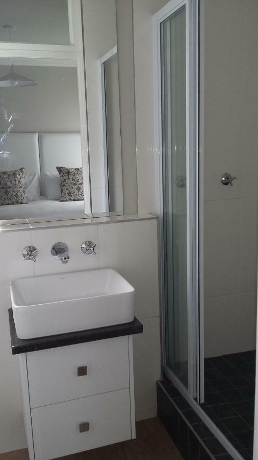 מוסל ביי Beach Club Self Catering Apartments מראה חיצוני תמונה