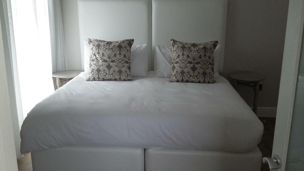 מוסל ביי Beach Club Self Catering Apartments מראה חיצוני תמונה
